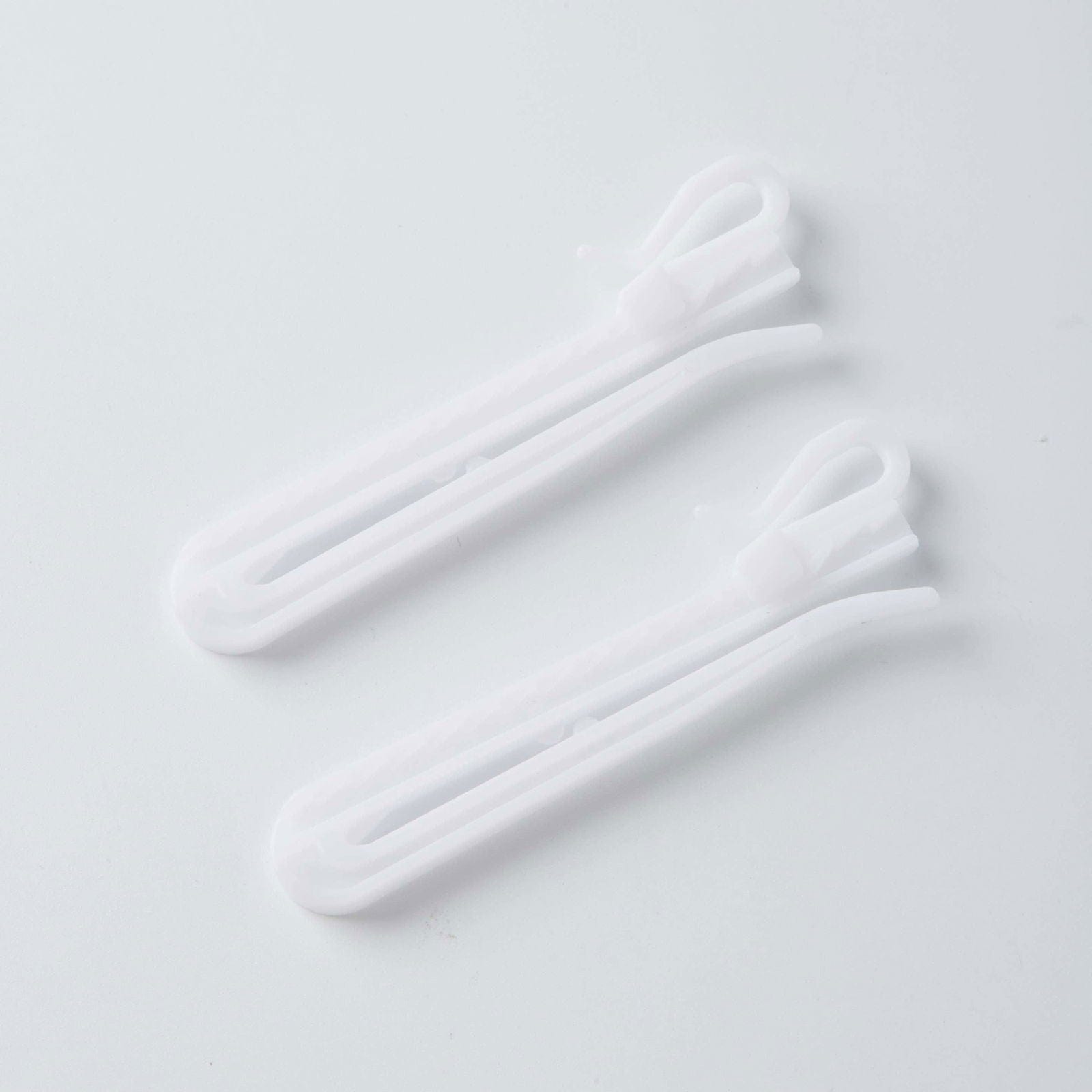 EAZU Adjustable Curtain Pin Hooks Plastic White  (Pack fof 32)
